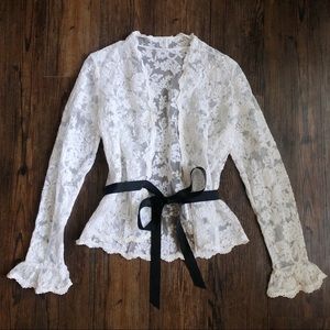 Vintage White Lace Embroidered Shabby Chic Cardigan Jacket with Belt
